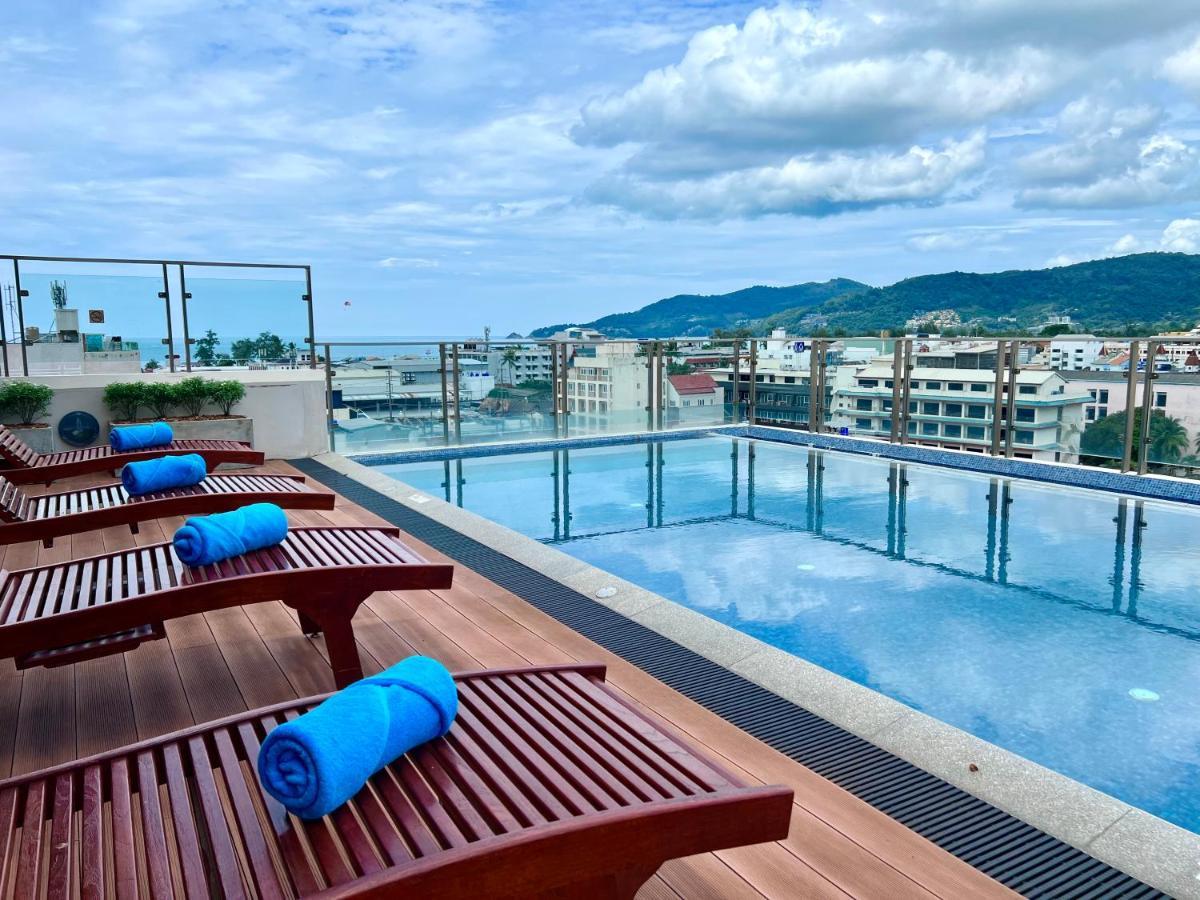 Centro One Patong Hotel Buitenkant foto