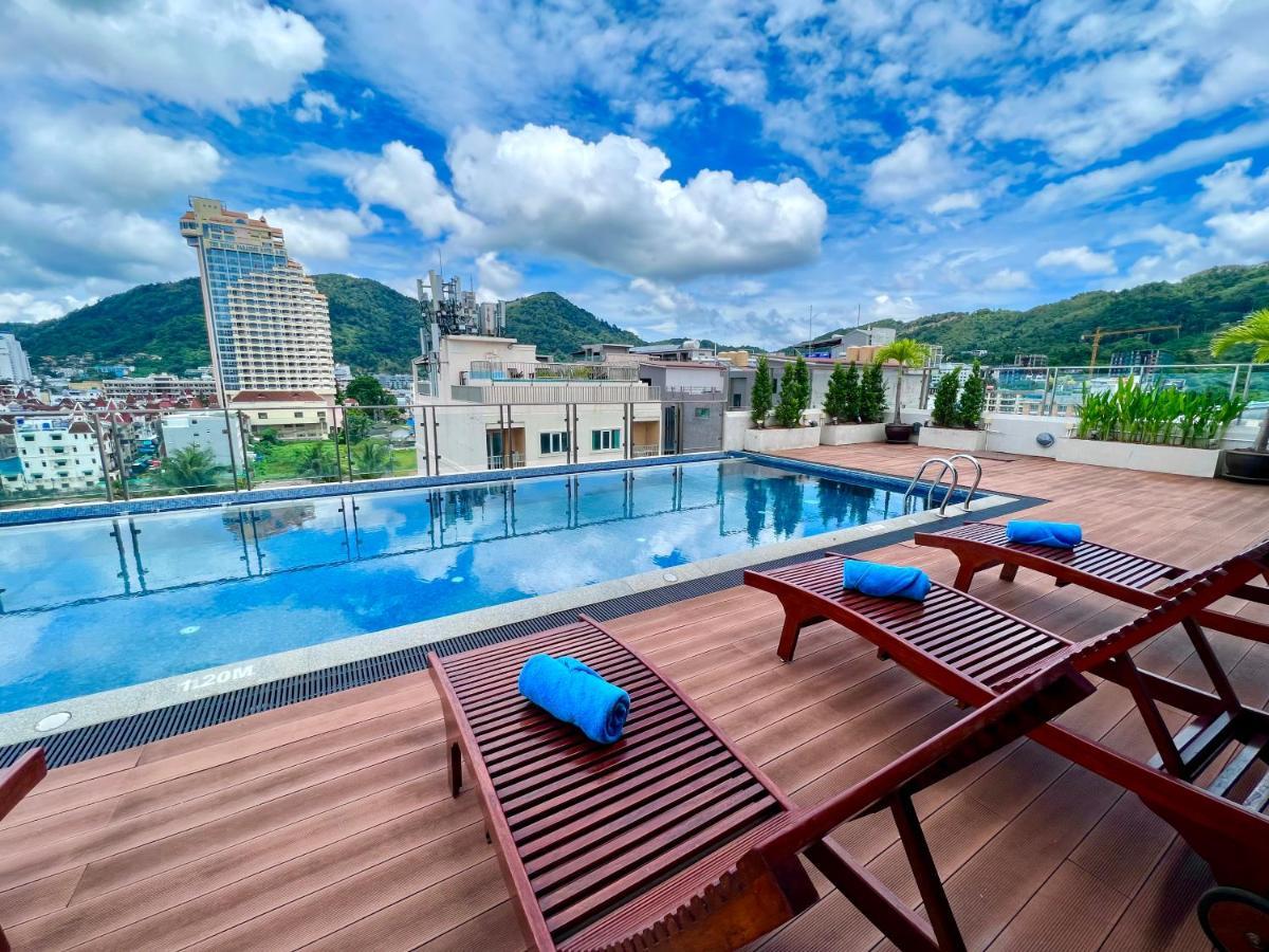 Centro One Patong Hotel Buitenkant foto
