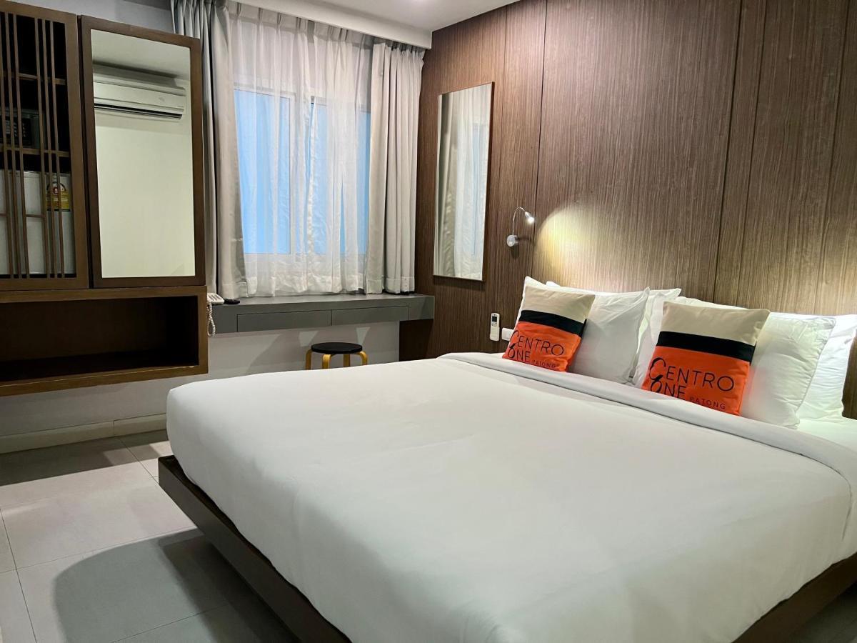 Centro One Patong Hotel Buitenkant foto